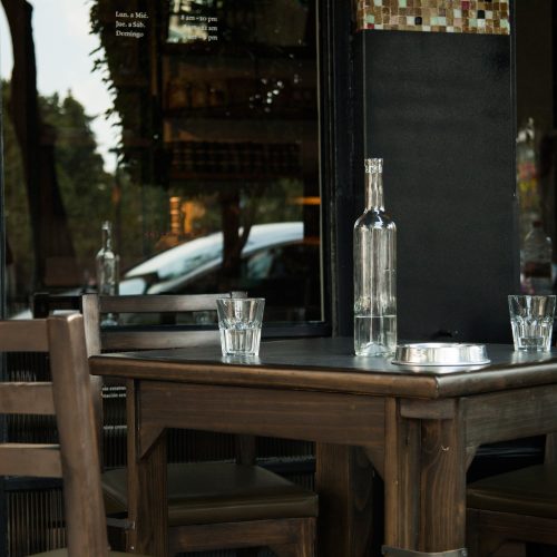 Outdoor seating at Delirio cafe in Mexico City